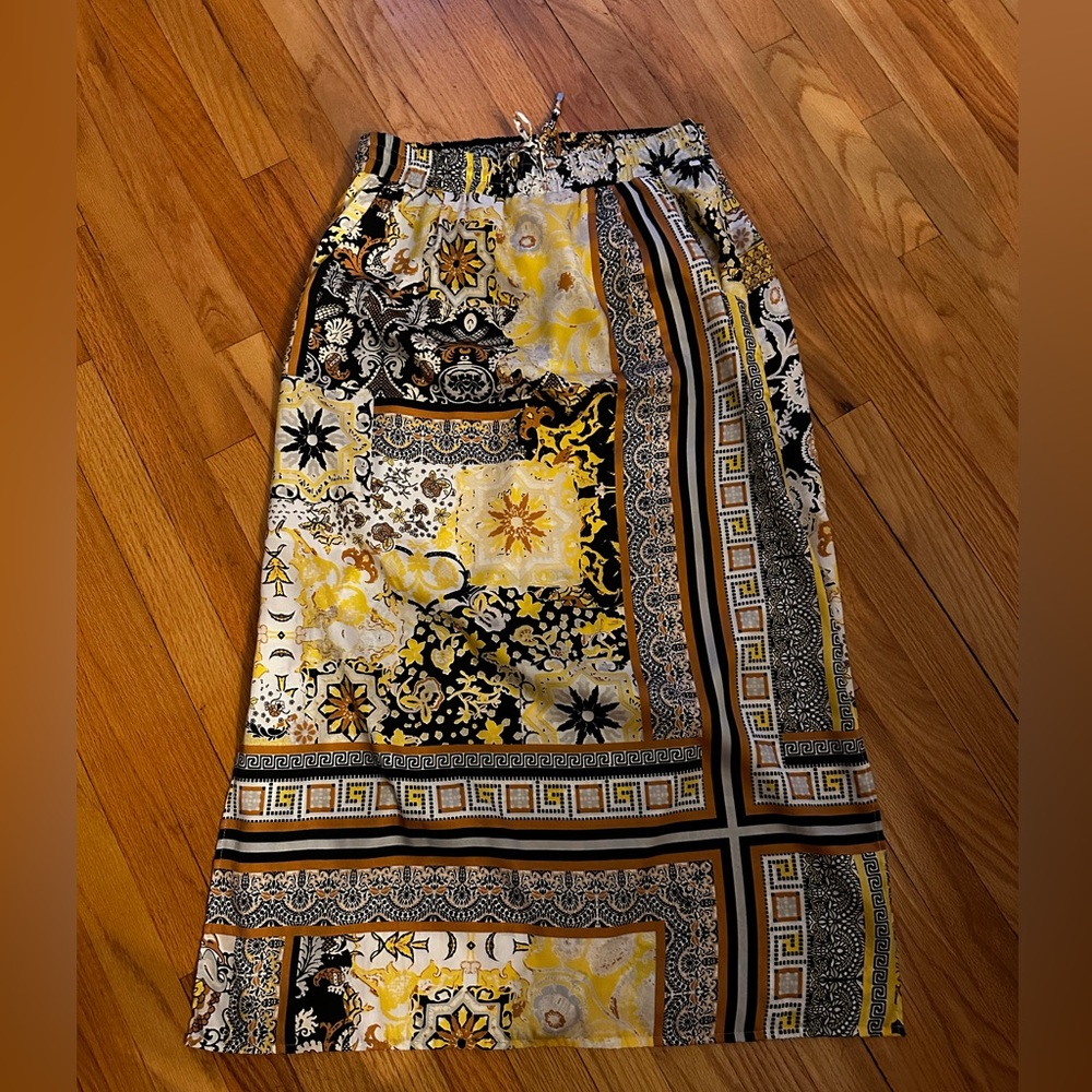 Adolfo Dominguez skirt size 8